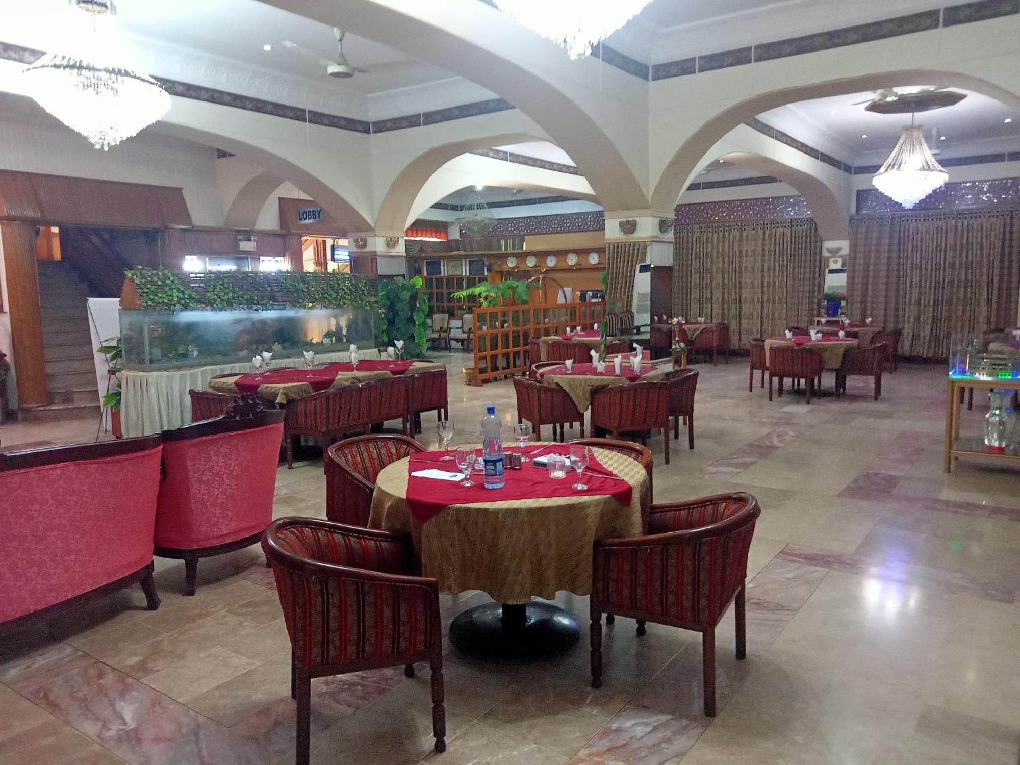 Hotel De Mall Rawalpindi Eksteriør bilde